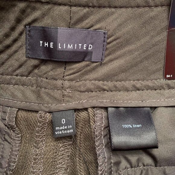 NWT The Limited Easy Short 5" Cuffed Olive Green - Picture 6 of 6